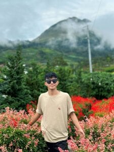 hello im ash de -asiantwink0000-  4 photos