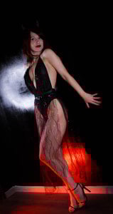 DaisyEmber 😈 Pic 4