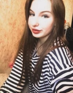 DanaRaven Public Pic 3