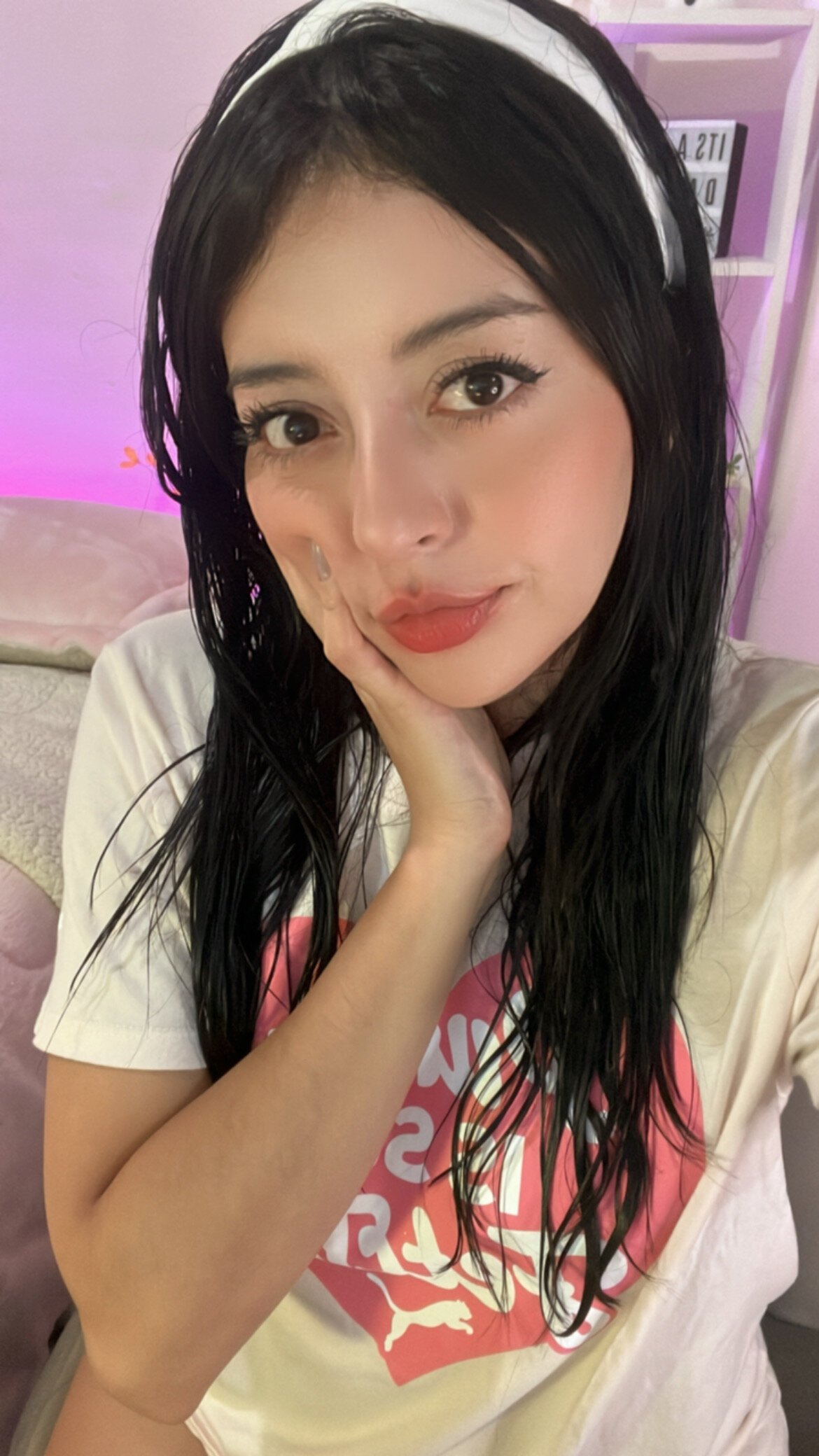 Join Emmagastrells Live Sex Chat - Profiles, Reviews, & Porn