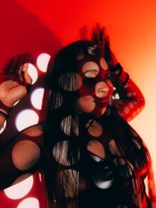 BURGUNDY RED AND TASTY LIKE WINE od Charlotte__Brown_  6 snímek