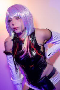 Lucy of cyberpunk🩷🩷 de Kaoriabyss_  9 Imagens