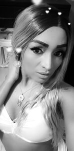 DannaChicatsSexyblack black Foto 2