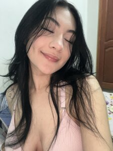 aylin_rousse Just me🐈‍⬛🖤 Pic 3