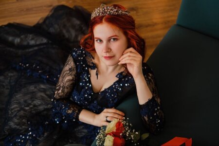 _AliceHart_ Public Pic 2