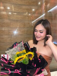 MargarettSaray69 Its all about my simple beauty Foto 5