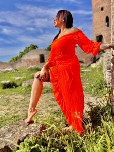 💃Latina 💃 de JuliaVegaOff  7 photos