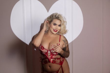 SalomeStorm_ San Valentine's Day 💟  4. fénykép