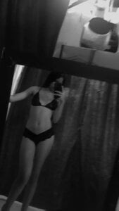 Sweetviol_et_ Public Pic