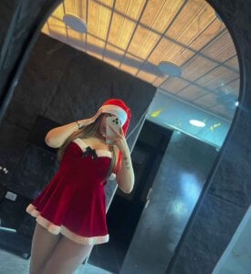 NahomiConnor_: your christmas gift 🏵 ( 4 фото)