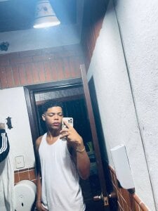 PRETTY_FEMTHIAGO 💙! Bild