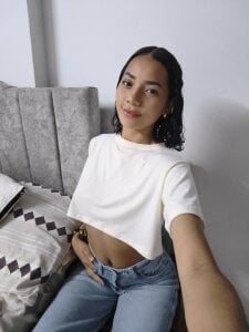 ELOISE_MONTONAVI Public Gambar 5