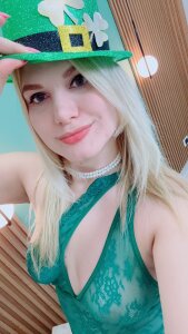 Crystal-Woods Happy St. Patrick’s Day… come get your dose of good luck.💚😉 Pic 2