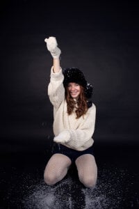 DreamVikky's Snowy Day Sex Photo 7