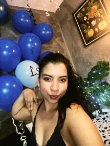 MiaNyxara_dh Happy Birthday Mia Pic 5