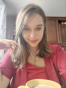 NisamArim Feeling myself in red Pic 5