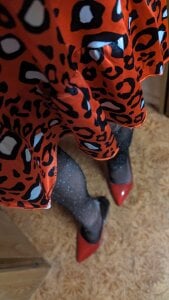 SexyNylonSissy Public Pic