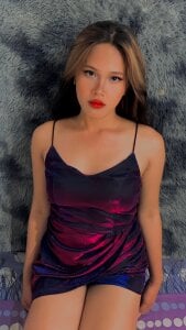 mika_walker Public Pic