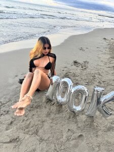 Amber_Martins_ 100k and all my love for you 💫 Bilde 4