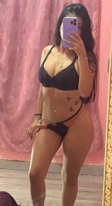 iam_alii Sexy girl Pic