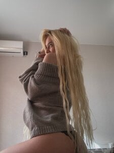 Flirty_lee Naughty me Pic