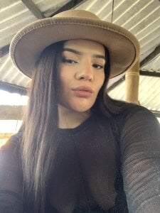 Babe_sophiee1 Public Pic 2