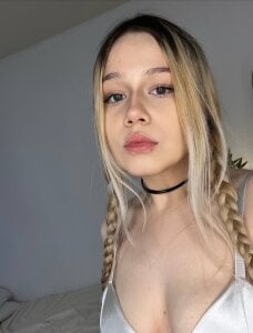 Love_audirs6 white lady Pic 6