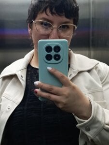 Ximenna_Cruz Close or not so close? Pic