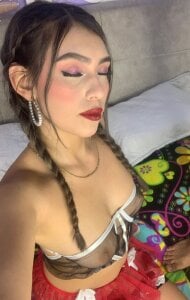 lucy_queensss Public Pic 6