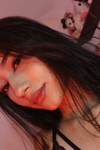 little_peach_69 I am ☺️❤️🇨🇴 Hình 3