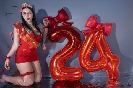 melaniecooperr HAPPYYY BIRTHADAY🔥💥✨  9. fénykép