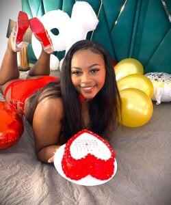 Tamara_Myller My birthday 💗 Pic
