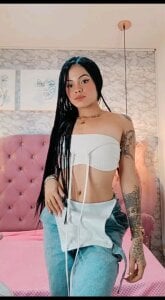 leslie_thompson Public Immagine  3