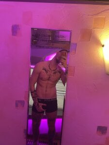 darkAdrianAlpha Public Pic 2