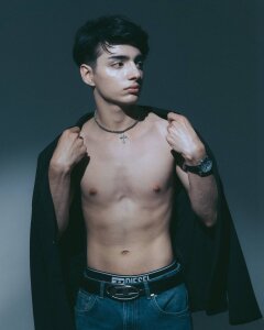 AdamCarter Public Pic 8