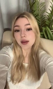 ToyaBosques my face Pic 4