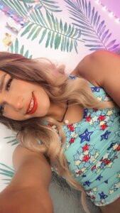 Nicole-anistom Public Pic 4