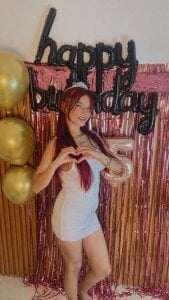 gime_lara celebrate my 25th birthday honey 🎈🎉🎁👑  6. fénykép