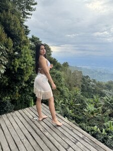 Laurensmith9 Enjoying this view 💞 Pic 3