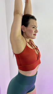 Scarlett_3X Get to know me: A sports fan! Pic 3