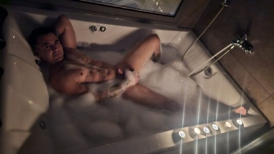 star4king jacuzzi Pic