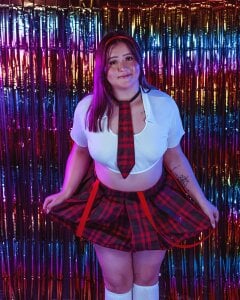 Miiss--Start YOUR FAVORITE SCHOOLGIRL Pic 2