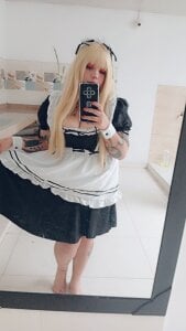 in my maid outfit🖤🤍 od keith_cute  5 snímek