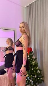 Leslie_Caronn kullanıcısının it's me albümü -  3 fotoğraf