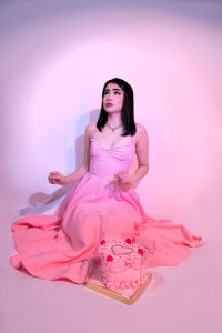 Arii_moon 💞 Sugar, spice, and everything nice… it’s my day! 🎂 Pic