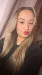 LilyLuck_ Public  5. fénykép