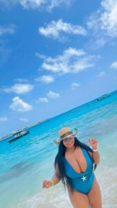 ava_malaikaaa 🌊☀️🏝️🐚 slika 7