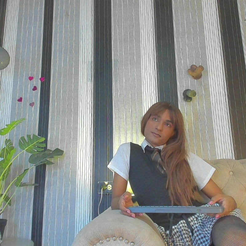 tiffanyy_777 adlı kullanıcının viral fotoğrafları:  9854