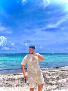 Derek_macol BEACH, BREEZE AND SEA Pic