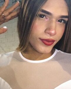 Nicole-anistom g Pic